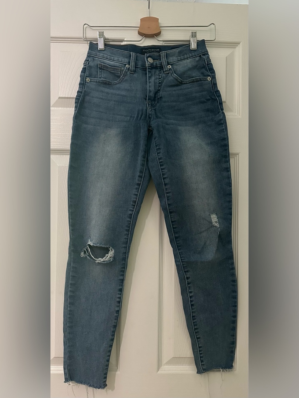 Lucky Brand Mid Rise Super Skinny Ava Denim Medium Distressed Raw Hem 25 / 0